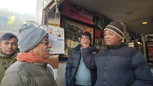 रुकुम पूर्वमा प्रचण्डको मोर्निङ वकसँगै घरदैलो अभियान