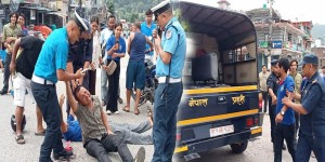 दाङको भालुवाङमा सडक दुर्घटना न्यूनीकरण सम्बन्धि संदेशमुलक सडक नाटक प्रदर्शन