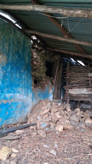 अविरल वर्षाले बंगलाचुली-३ मा एक घर भत्कियो,परिवार प्रभावित