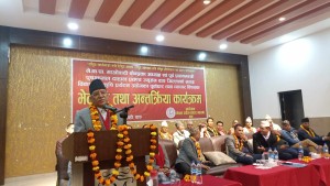 दाङमा विकासको सम्भावना फराकिलो बन्दै गएको छ: प्रचण्ड