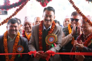 लुम्बिनीका पुर्ब स्वास्थ्यमन्त्री खनालद्वारा बङगालचुली ४ नं वडा कार्यलयकाे नवनिर्मित भवन उद्घाटन 