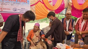 निःशुल्क स्वास्थ्य शिविरबाट दुई सय भन्दा बढीले लिए सेवा 