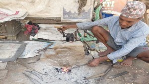 लोप हुँदै आरन पेसा