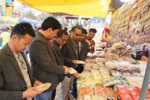लमही महोत्सवमा गुणस्तरीय खाद्य सामग्रीका लागि संघको कडा अनुगमन