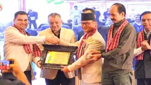 राप्ती गाउँपालिका “स्वास्थ्य खबर हेल्थ अवार्ड २०८२” बाट सम्मानित