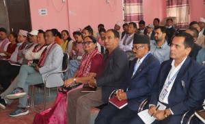 दाङका छ पालिकासँग भूमी समस्या समाधान आयोगद्धारा अभिमुखिकरण