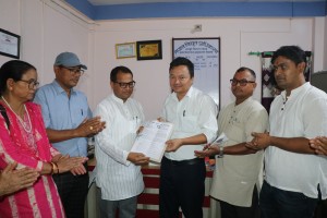 राप्तीका उद्योगी–व्यवसायीद्वारा अघोषित लोडसेडिङ अन्त्यको माग गर्दै विद्युत् प्राधिकरणमा ज्ञापनपत्र