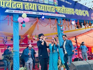 घाेराही महाेत्सवमा प्रकाश दुतराजकाे दमदार प्रस्तुति