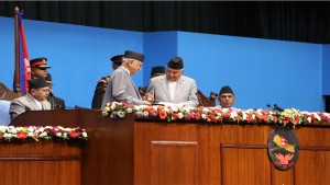 प्रधानमन्त्री ओलीले प्रस्तुत हस्तान्तरण गरे नीति तथा कार्यक्रम