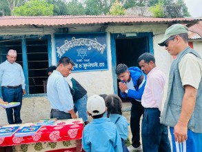 जुम्लेपानी युनाइटेद्वारा शैक्षिक सामग्री वितरण