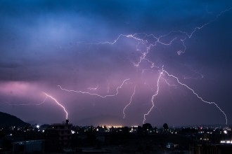 के हो चट्याङ, कसरी बच्ने?