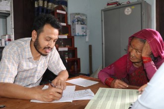 राप्तीमा नारी दिवसका अवसरमा पाठेघरको क्यान्सर सम्बन्धी निःशुल्क स्क्रिनिङ शिविर