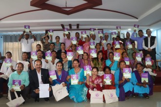 लुम्बिनीमै पहिलोपटक राप्तीमा मातृ तथा बाल स्वास्थ्य पुस्तिका प्रयोग सुरु