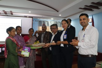 लुम्बिनीमै पहिलोपटक राप्तीमा मातृ तथा बाल स्वास्थ्य पुस्तिका प्रयोग सुरु