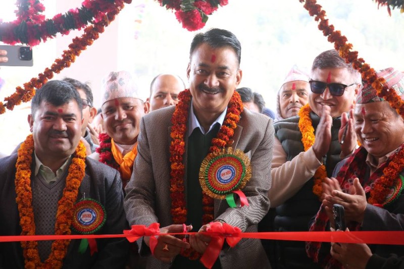 लुम्बिनीका पुर्ब स्वास्थ्यमन्त्री खनालद्वारा बङगालचुली ४ नं वडा कार्यलयकाे नवनिर्मित भवन उद्घाटन 