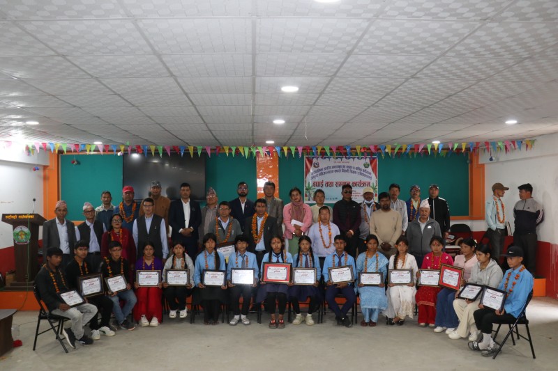 पालिका स्तरीय परीक्षामा उत्कृष्ट नतिजा ल्याउन सफल विद्यार्थीलाई रुन्टीगढी गाउँपालिका द्वारा बधाई तथा सम्मान 