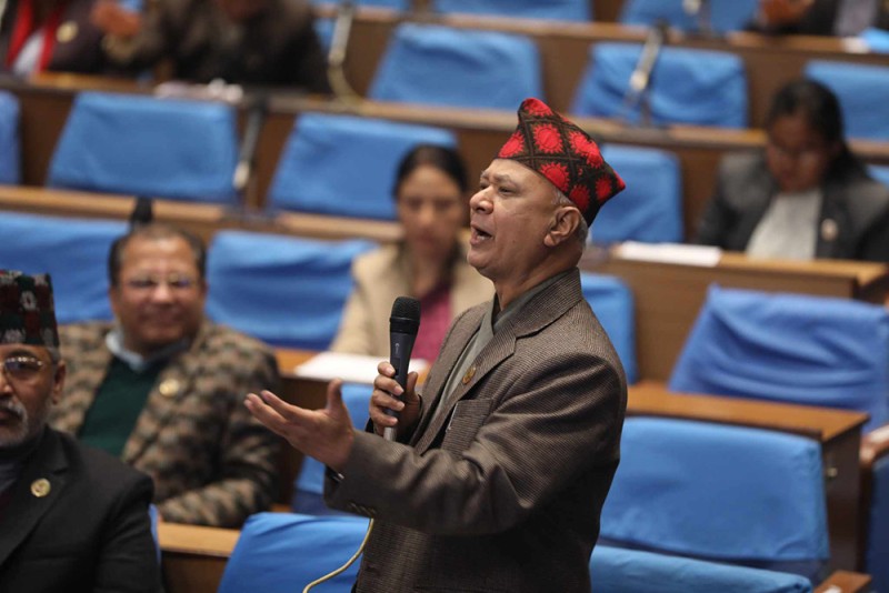 सांसद रघुजी  पन्तद्वारा ज्ञानेन्द्र शाहीलाई बहस गर्ने हो भने इतिहास पढेर आउन चेतावनी