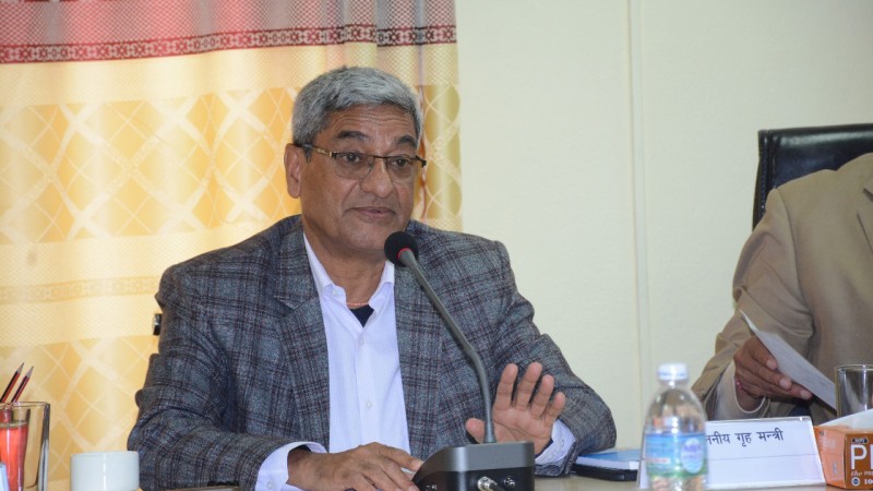 लोकतन्त्रको विकल्प छैन : गृहमन्त्री रमेश लेखक
