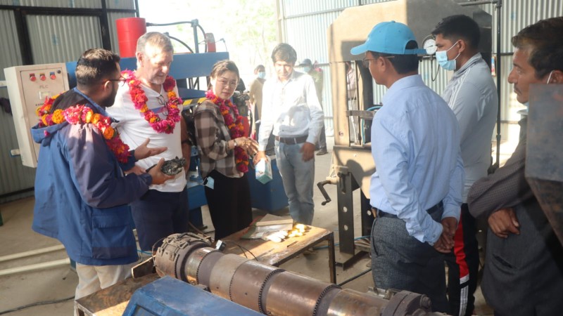 राप्ती गाउँपालिकाको सरसफाइ तथा स्रोत केन्द्र: फोहोरलाई स्रोतमा रुपान्तरण गर्दै उत्पादन सुरु