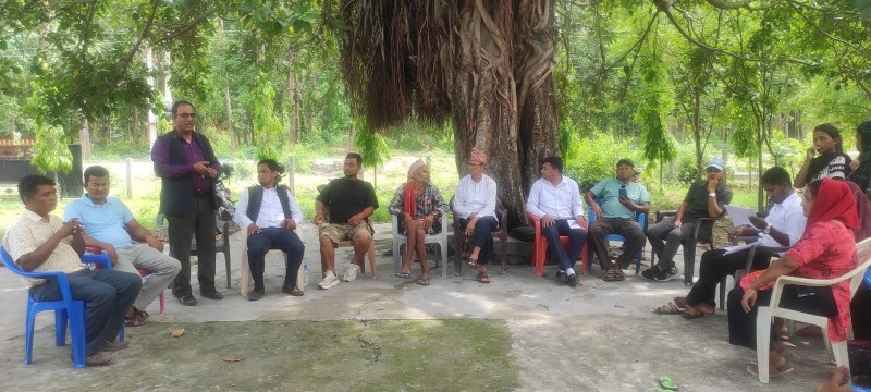 भुमिहिन दलित , भुमिहिन सुकुम्वासि संग गढवामा अध्यक्ष बस्नेतकाे अन्तरक्रिया