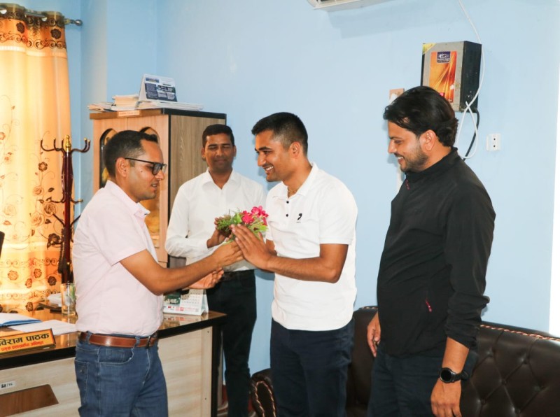 राप्ती गाउँपालिकाद्वारा सरुवा भई आएका कर्मचारीलाई स्वागत