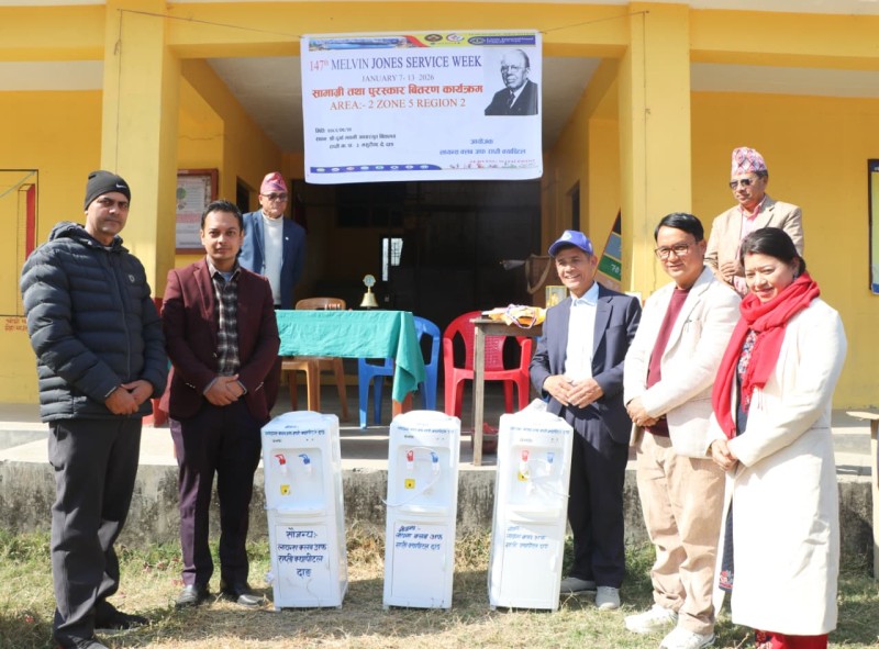 लायन्स क्लब अफ राप्ती क्यापिटलद्वारा दुई अस्पताललाई वाटर डिस्पेन्सर सहयोग