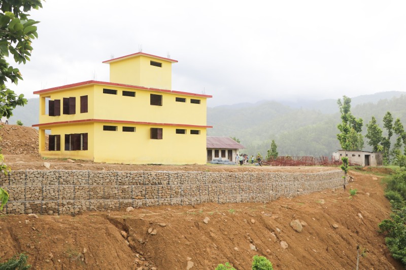 पर्खाल निर्माणपछि विद्यालय सुरक्षित, पढाइ सहज