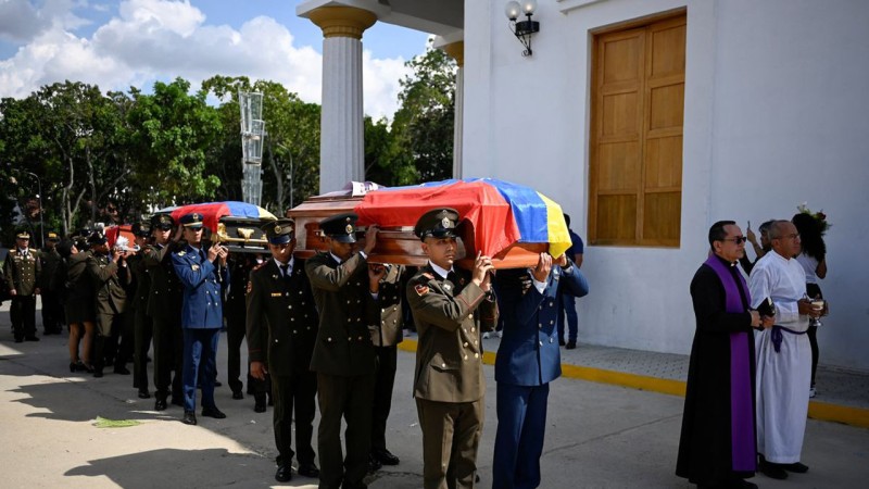 भेनेजुएलामा अमेरिकी आक्रमणमा १०० जनाको मृत्यु, मादुरोको सुरक्षा टोली मारिए